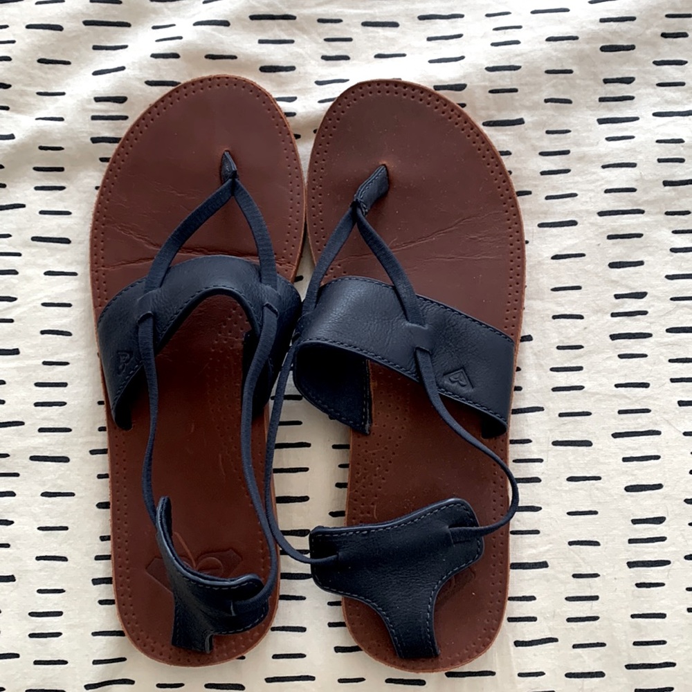 Roxy sandals